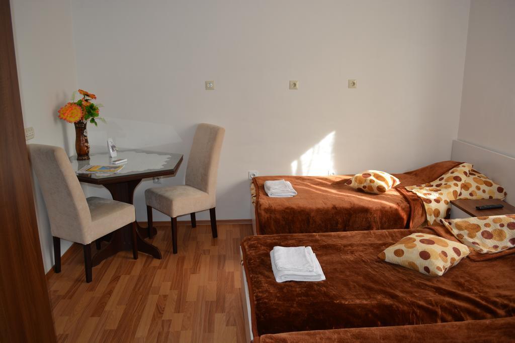 Villa Palma Guesthouse Mostar Oda fotoğraf